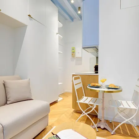 Bnbnova - Le Marais & Notre-dame Apartment