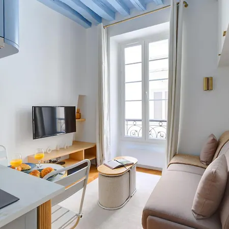Bnbnova - Le Marais & Notre-dame Apartment *